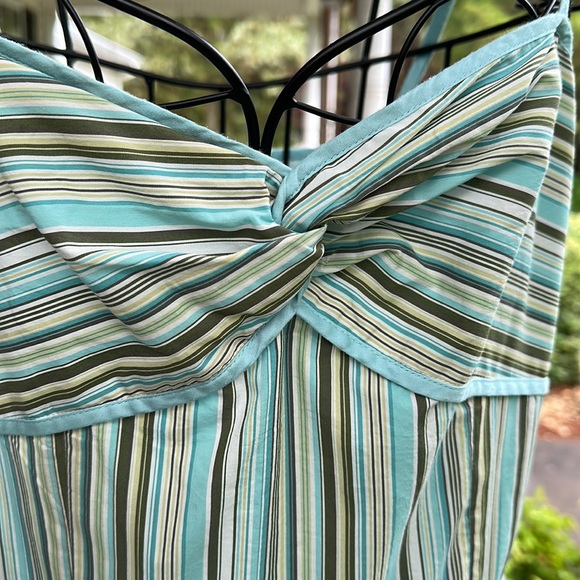 LOFT size 10P stripe dress. Cute twist in front. Fitted top, a-line skirt - Picture 2 of 6